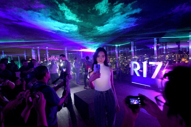 OPPO Resmi Luncurkan R17 Pro di Indonesia